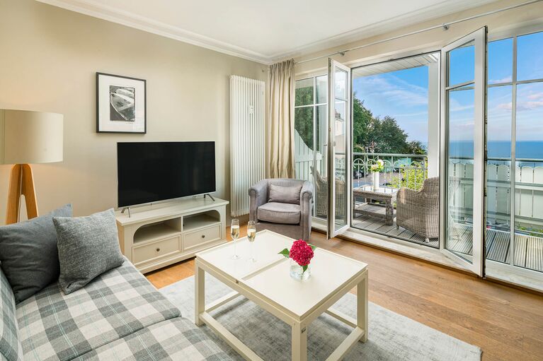 Apartment mit seitlichem/direkten Meerblick
